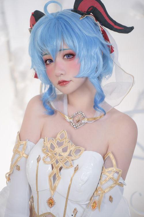 爆机少女喵小吉今日吃瓜,今日瓜田里的新鲜趣事