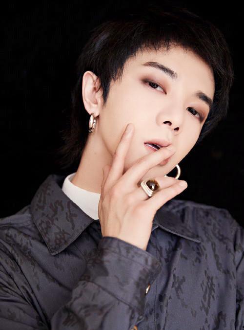 明星吃瓜爆料华晨宇,娱乐圈背后的真实故事，明星吃瓜爆料大揭秘