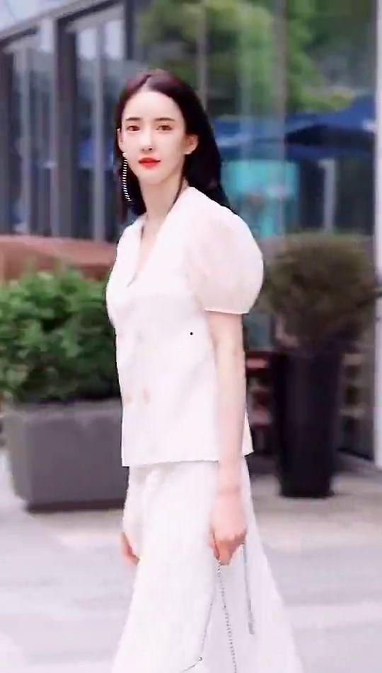 小明星网红服装,引领时尚潮流的服装盛宴
