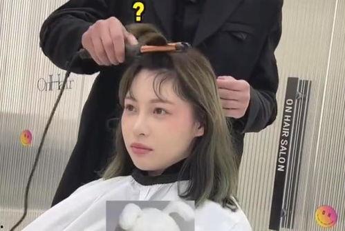 明星网红被人围观,引得众人围观热潮涌动