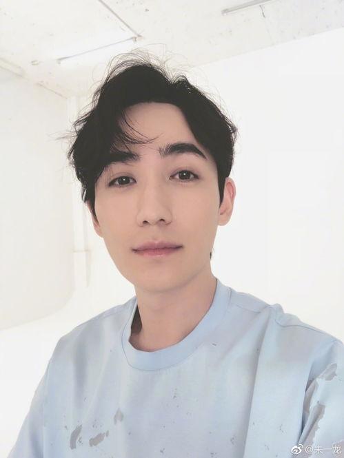 明星网红自拍视频,明星日常生活的真实瞬间