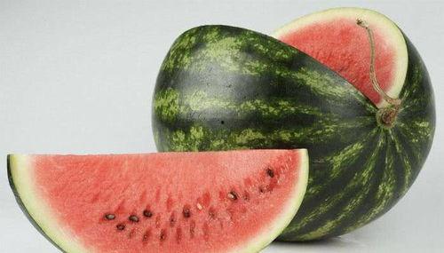 瓜特效热门,揭秘热门短视频背后的魔法魅力