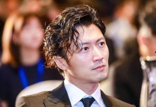 谢霆锋吃瓜爆料图片大全,吃瓜瞬间图片大揭秘