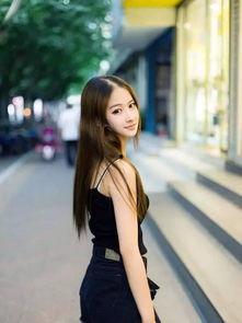 拉丁小明星网红,闪耀舞台，魅力四溢的青春偶像